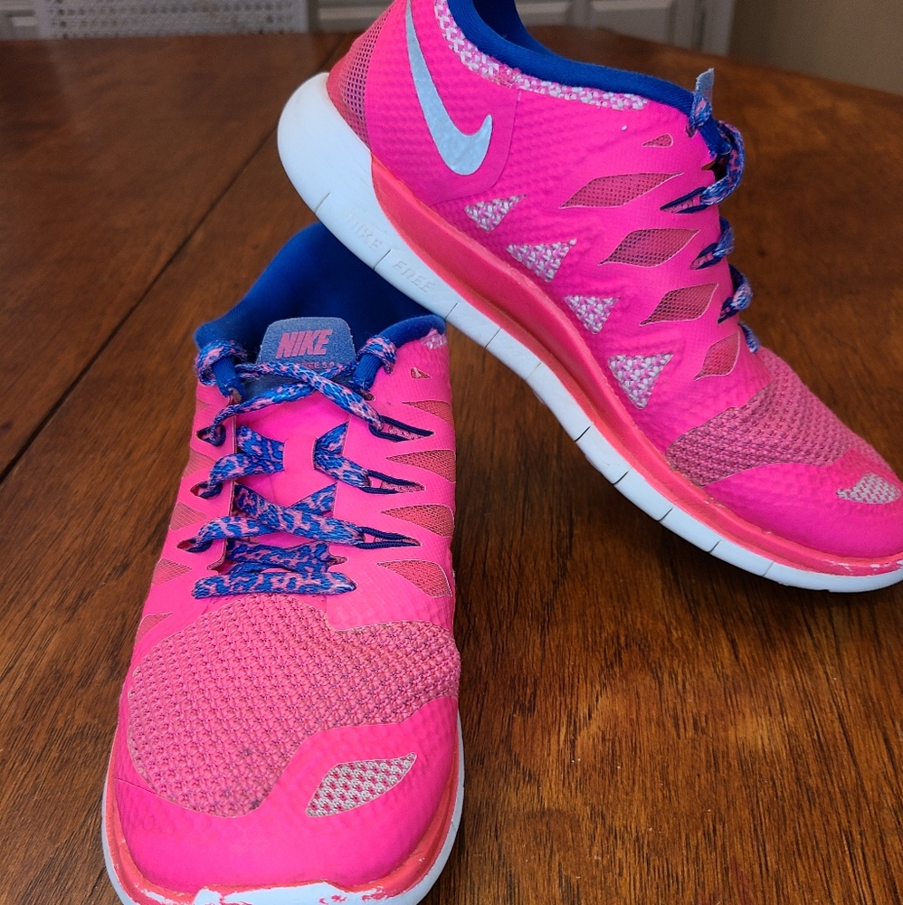 Nike Free 5.0 Running Shoes 644446-601 Neon Pink Blue Size 5.5Y Girls